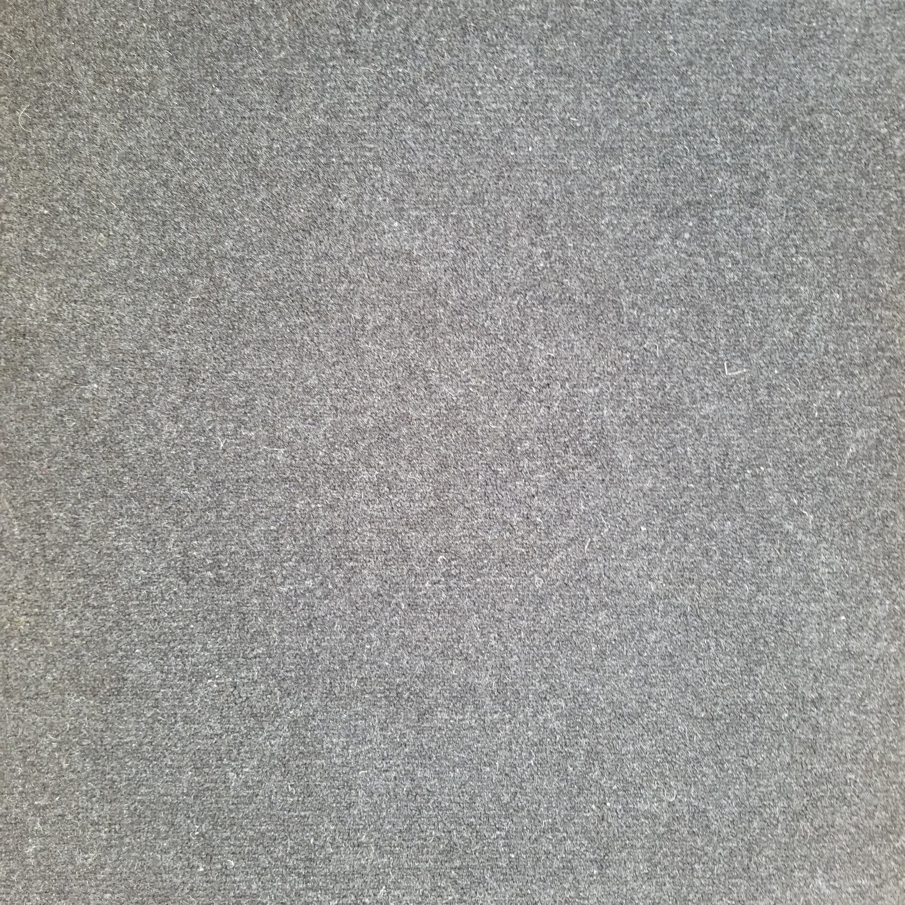 Berlin rug in solid design in grey
