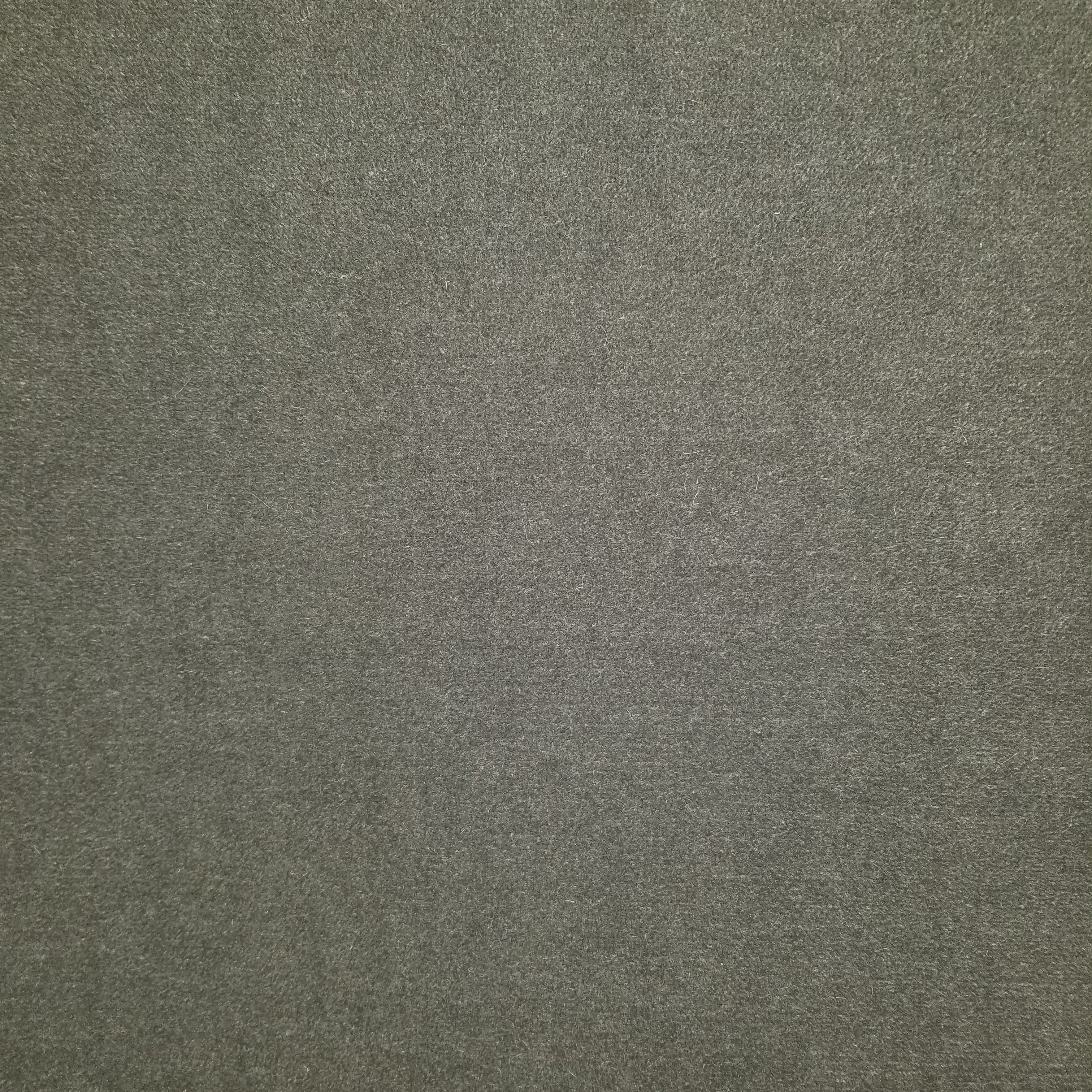 Berlin rug in solid design in sage