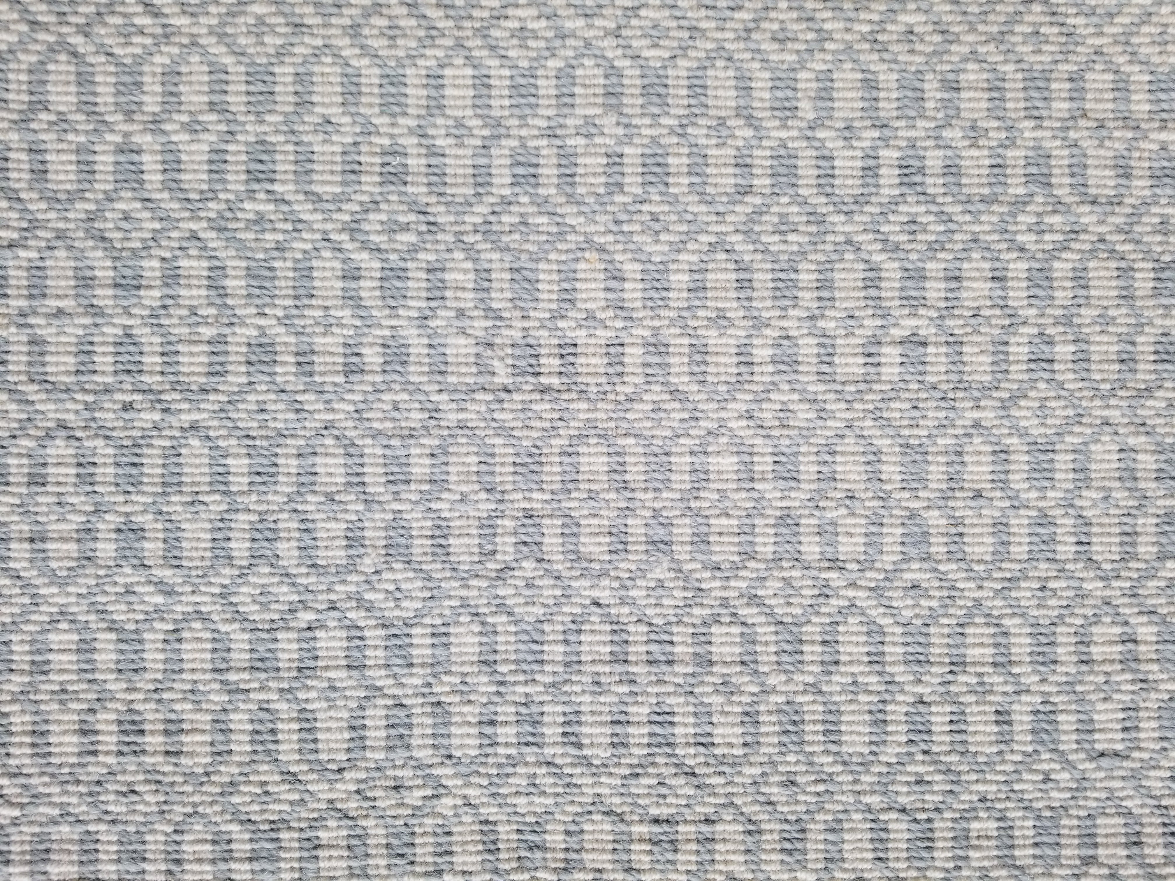 Berlin rug in geometric design in blue