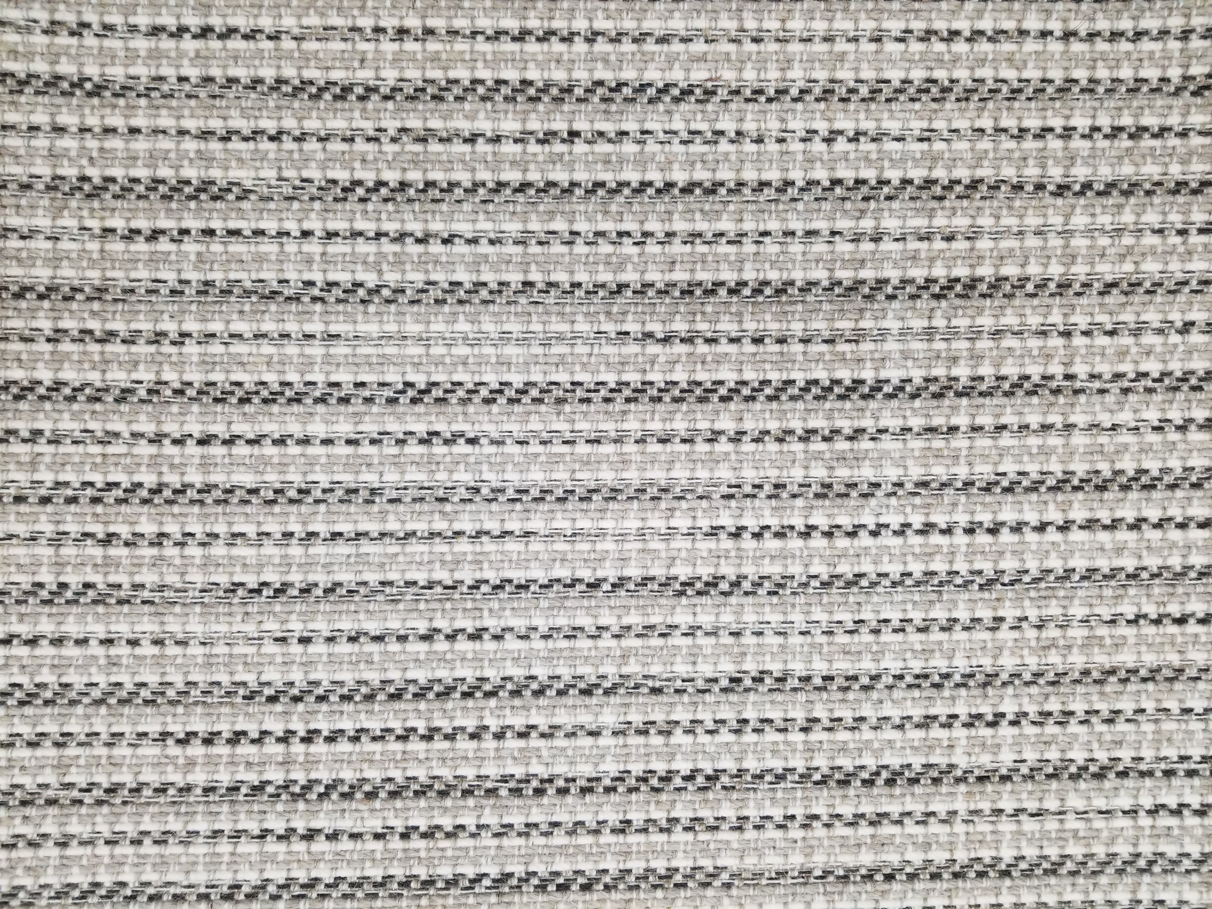Berlin rug in striped design in black and white