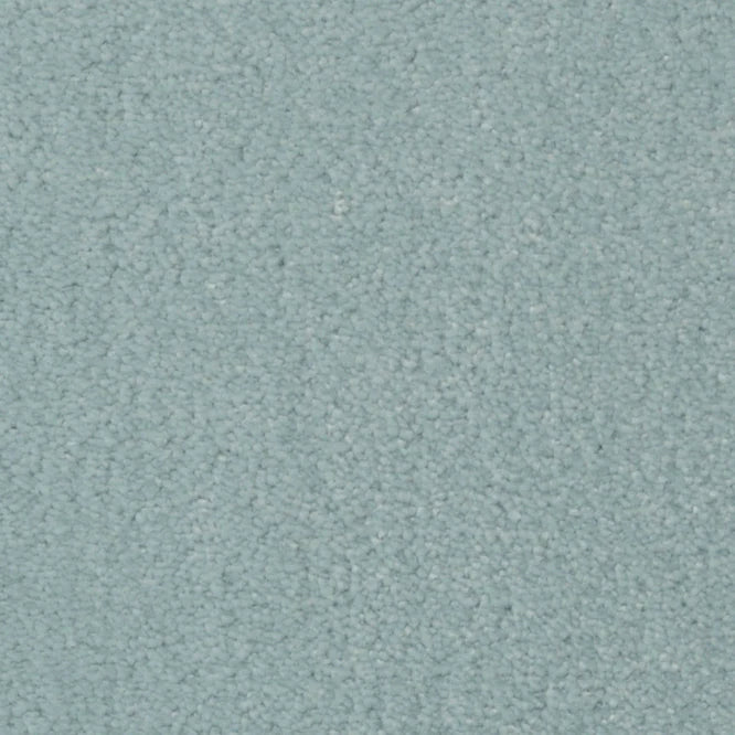 Broadloom carpet swatch solid design in sky blue